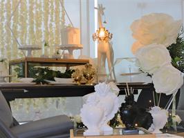 ROSA CON STELO SU BASE  WHITE H.160