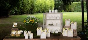 SCAT. CUBO CON CORDINO  5X5X5 CALICE WHITE HOLY