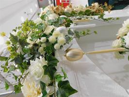 UOVO D'APP. IN VETRO CON NAPPINA PINK