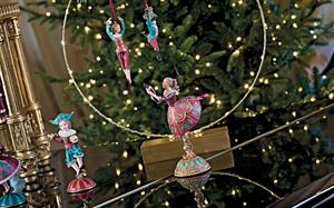 CERCHIO ORO CON LED SU  BASE DIAM.56