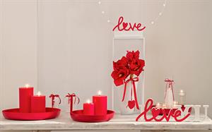 CERCHIO BIANCO LOVE CON LED SU  BASE DIAM.46