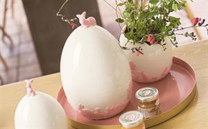 CONIGLIO SU UOVO BIANCO ROSA IN PORCELLANA D.14