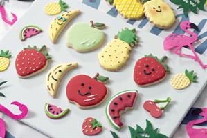 SET 2 TAGLIAPASTA ANANAS E FRAGOLA CM.8