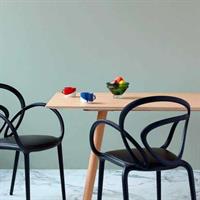 POLTRONA LOOP CHAIR BLACK QEEBO