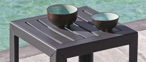 TAVOLINO MIAMI IN RESINA CM. 40X40X35H. ANTRACITE