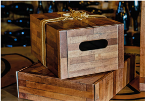 SCATOLA ENOGASTRONOMICA CM.38,5X30X33 EFFETTO TEAK